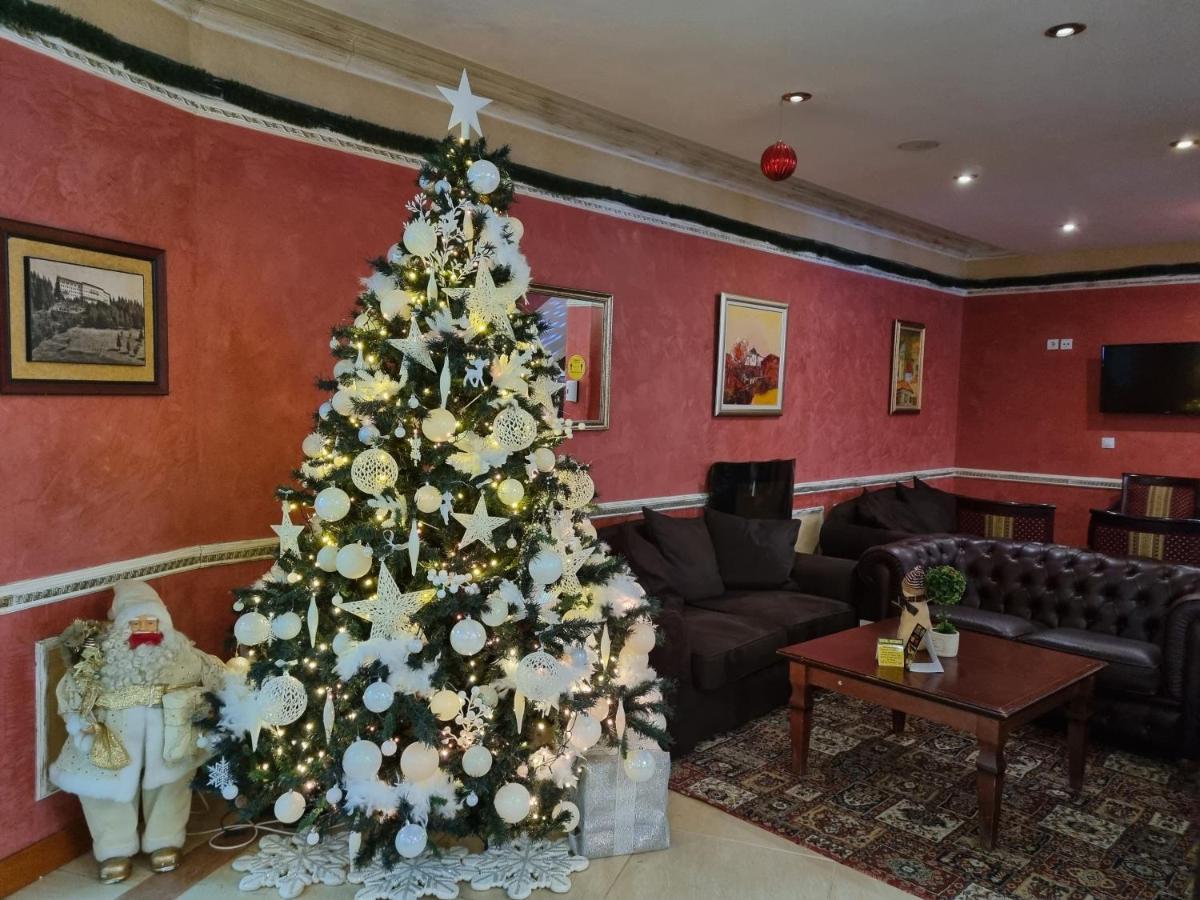 Grand Monastery Hotel Apartments Pamporovo Esterno foto