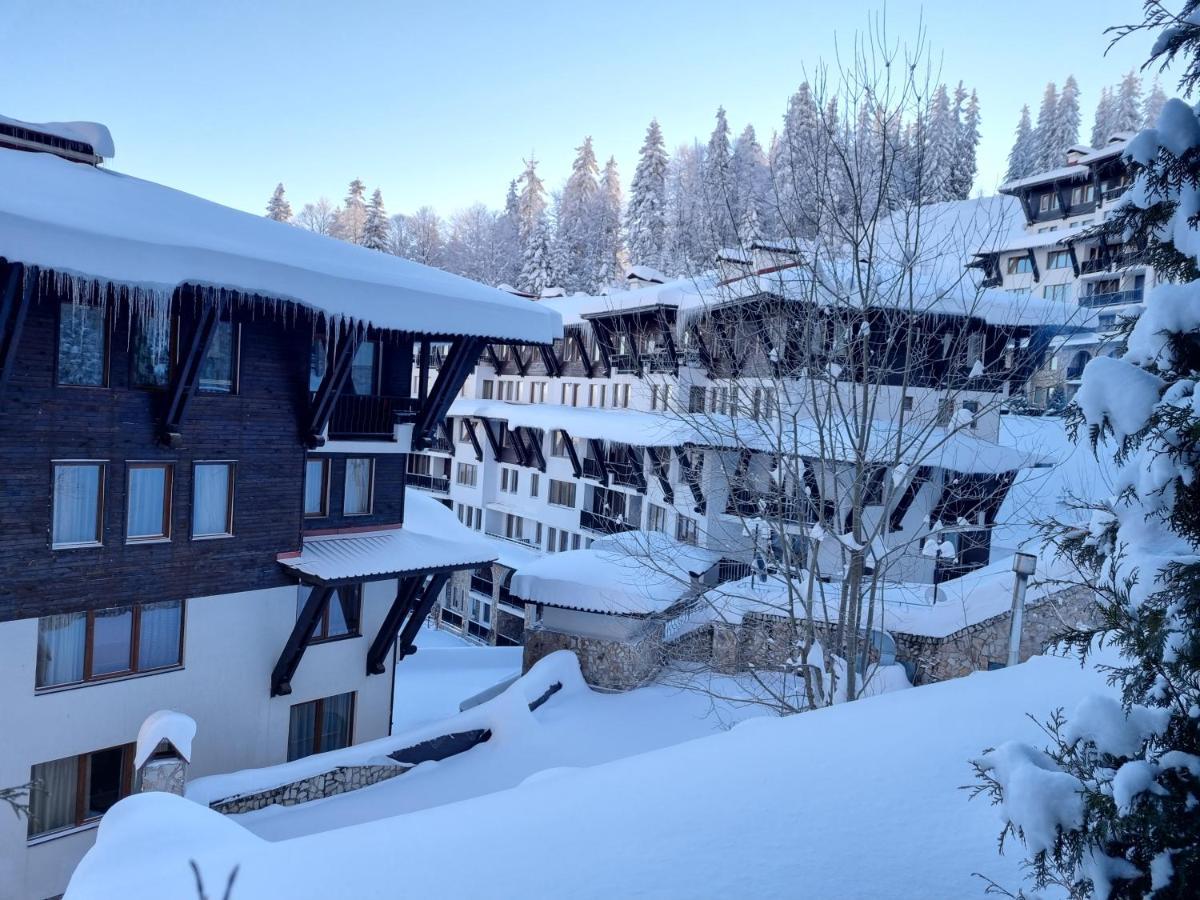 Grand Monastery Hotel Apartments Pamporovo Esterno foto