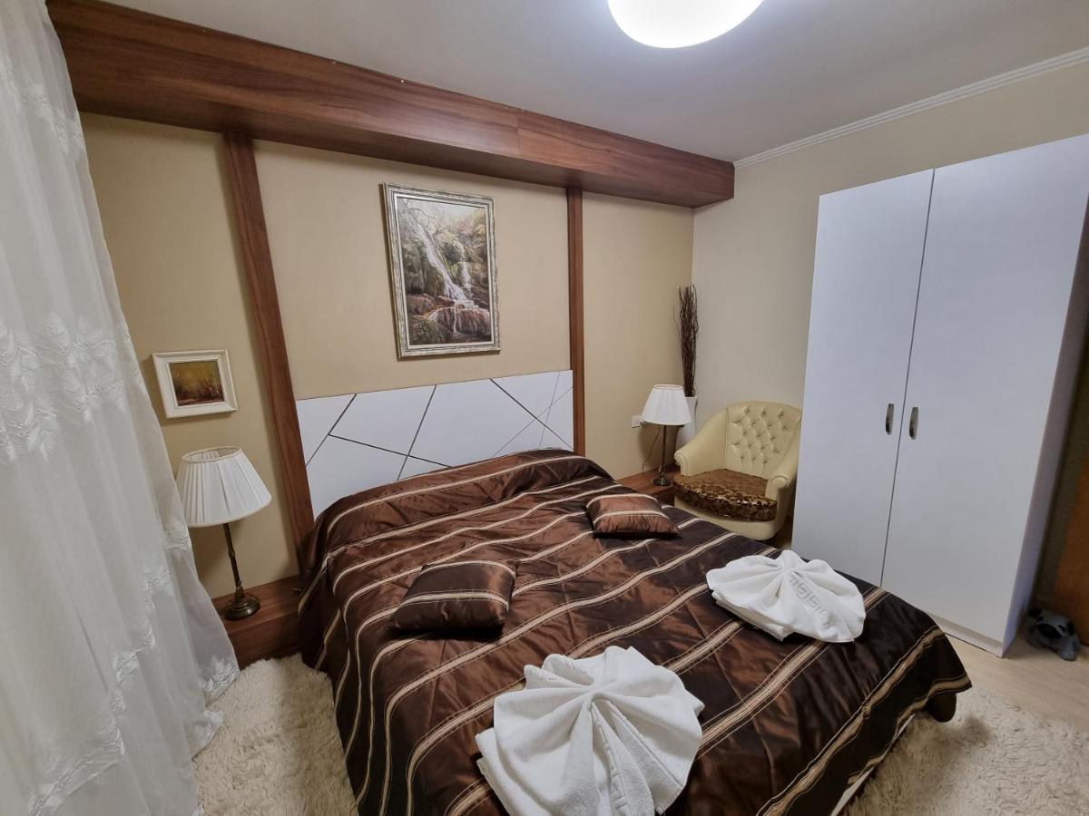 Grand Monastery Hotel Apartments Pamporovo Esterno foto